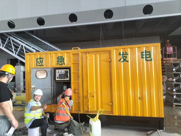 兴义怎样判断空气滤清器是否需要更换？